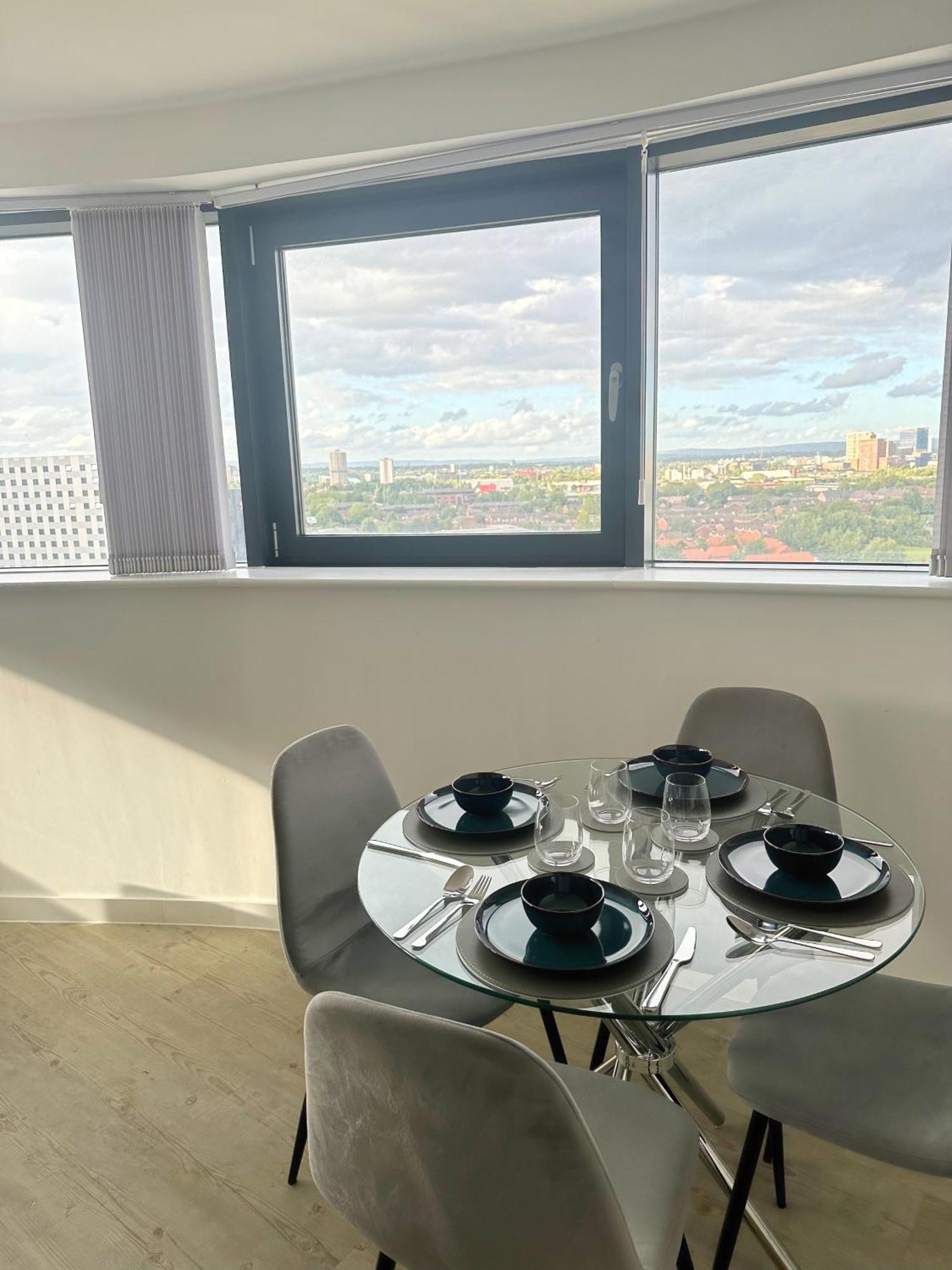 Stylish Haven With Ample Space Apartamento Manchester