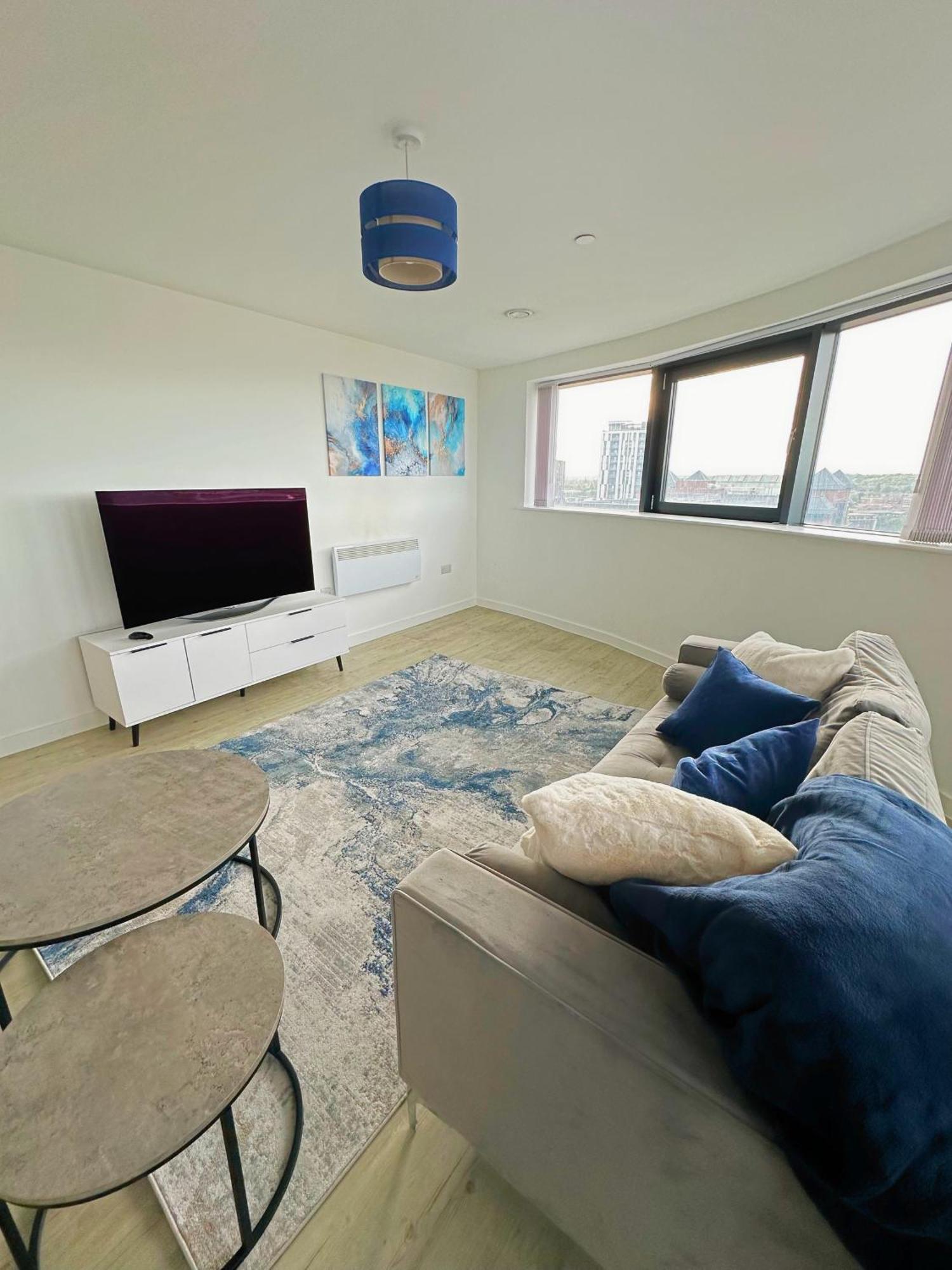 Stylish Haven With Ample Space Apartamento